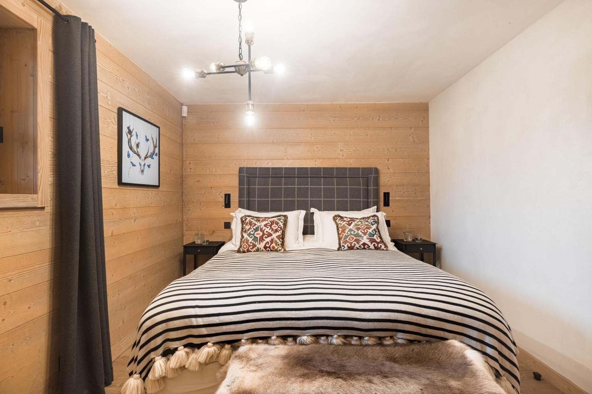 Luxury Chalet, Sleeps 8 With Mountain Views And Jacuzzi