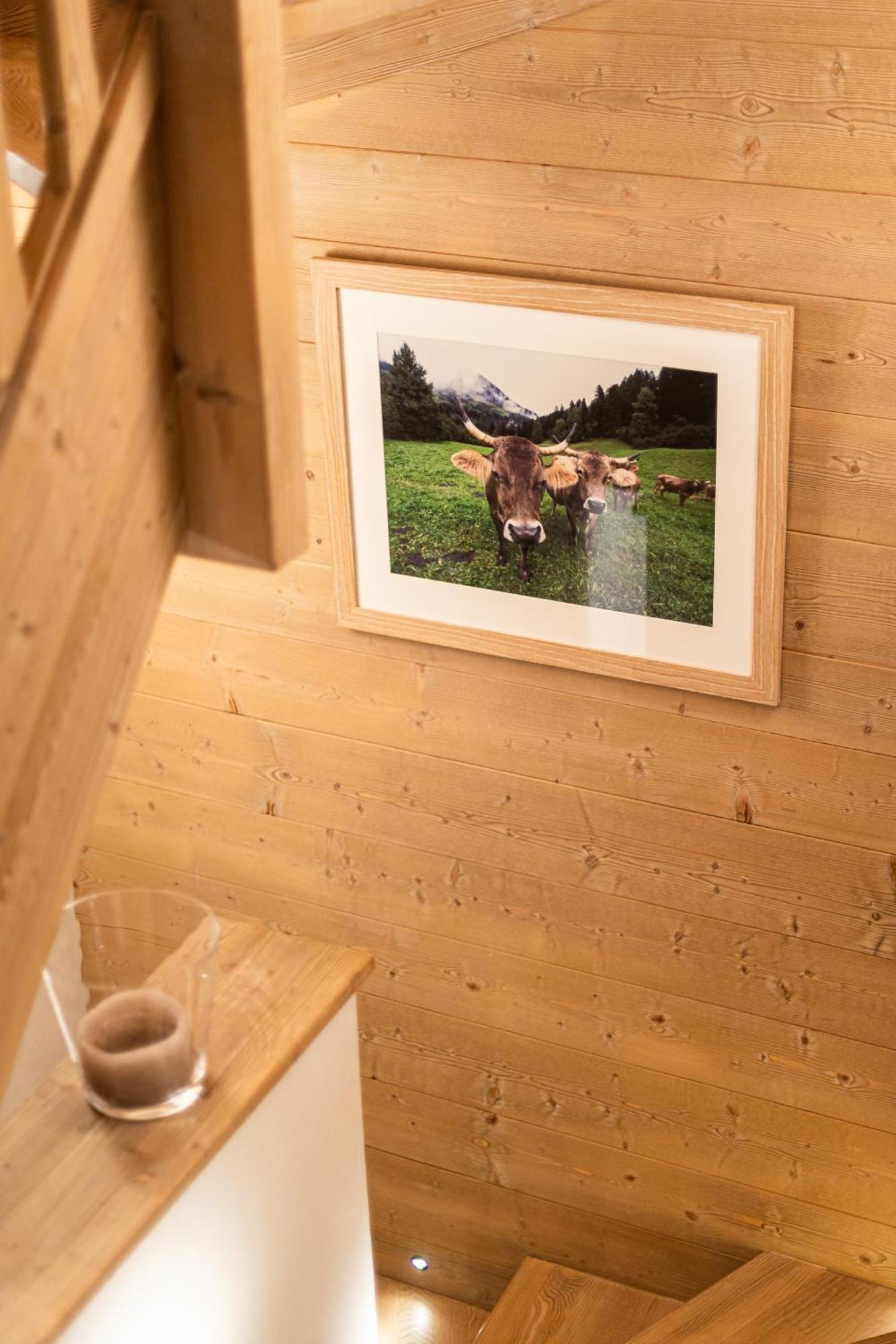 Luxury Chalet, Sleeps 8 With Mountain Views And Jacuzzi Chalet *