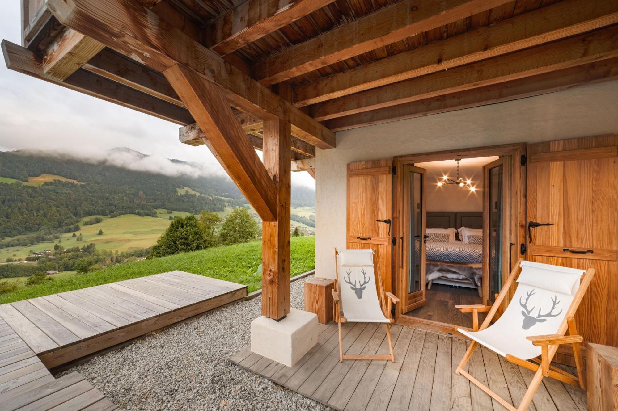 Luxury Chalet, Sleeps 8 With Mountain Views And Jacuzzi * Megève